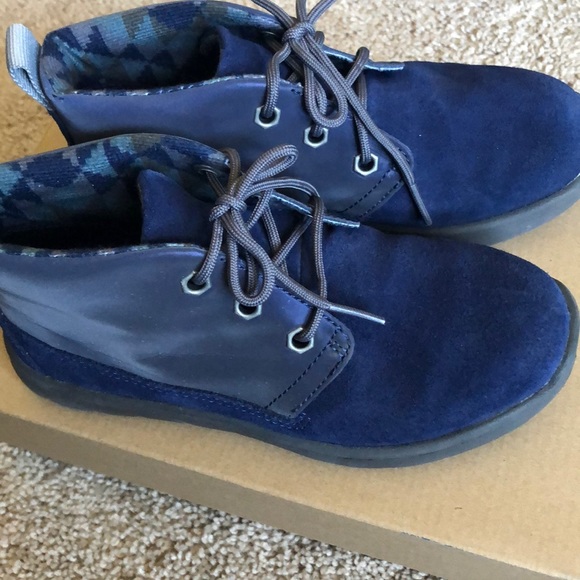 UGG Other - Boys UGG K Canoe shoe